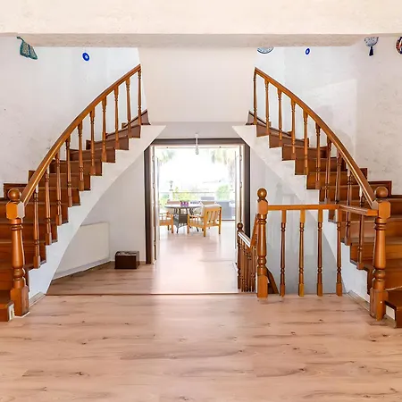Salida Villa *