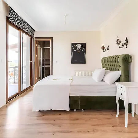 Villa Salida *